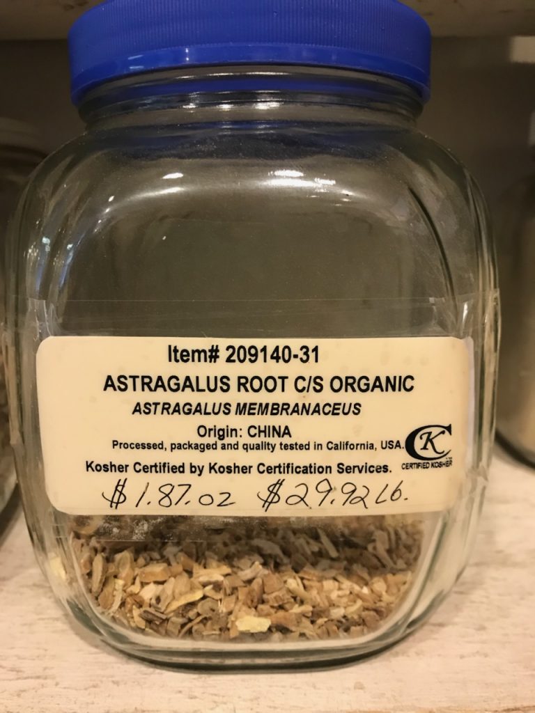 Jar of Astragalus root c/s organic